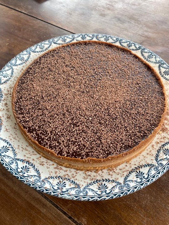 Plat fait maison préparé par la cheffe